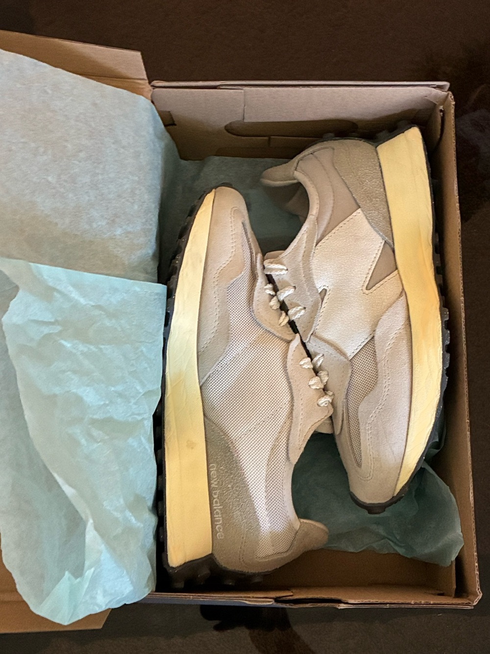NEW BALANCE 327 LIGHT GRAY - CASUAL SPORT RETRO STYLE - SIZE 7.5 D - Picture 15 of 15